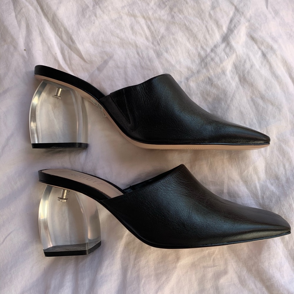 Schutz leather mules 💕